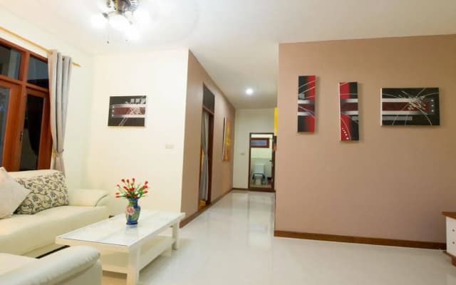 爱沙万别墅酒店(Aisawan Villas) - photo 2