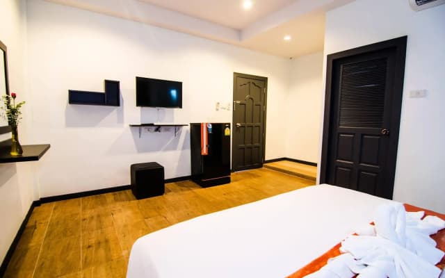 Colora Hotel Phuket - photo 5