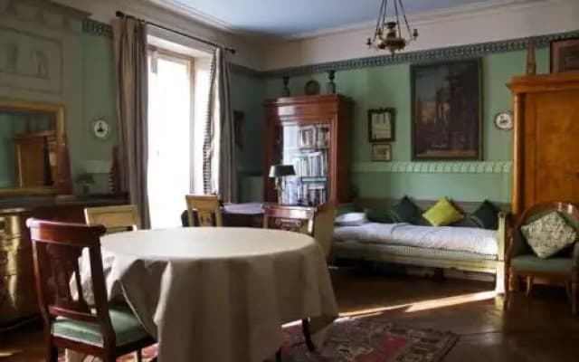 Luxembourg Apartment - photo 2