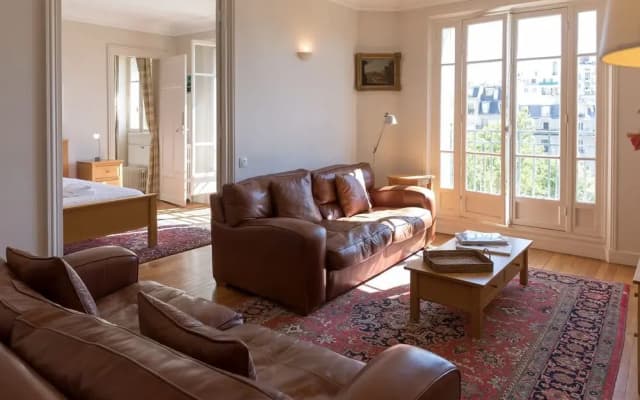 Eiffel Park Peaceful 1 Bedroom Apt Near the Eiffel Tower - photo 4