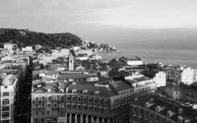 Coeur Vieux Nice Joli traversant - photo 3
