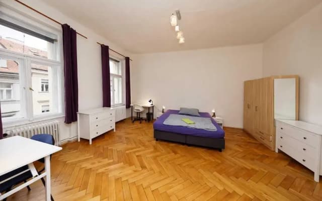 Peter's Tower Apartments - photo 3