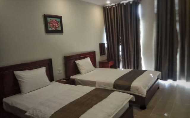 Aloha Hotel - photo 5