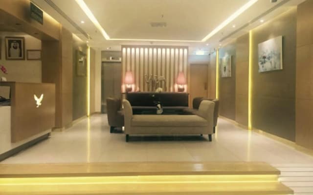 Royal Falcon Hotel - photo 2