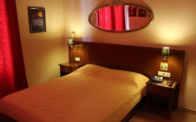 Exis Boutique Hotel - photo 4