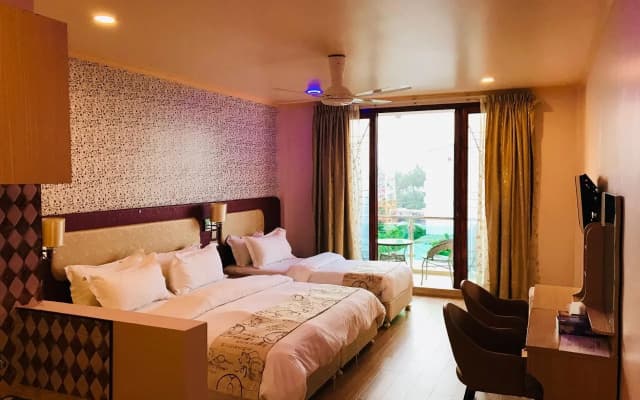 Sunrise Beach and Spa Hotel - photo 4