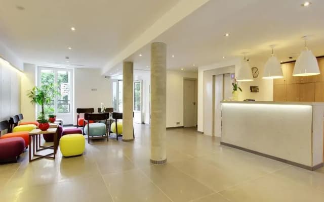 Hotel Alhambra - photo 2