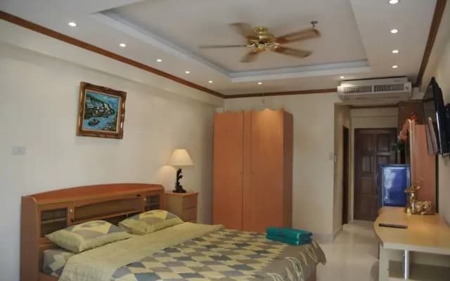 Jomtien Beach Condomijium Jbc S1 F4 R25 - photo 2
