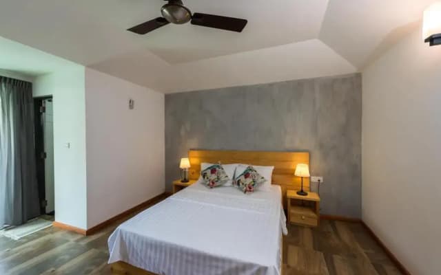 Isla Dhiffushi - photo 5