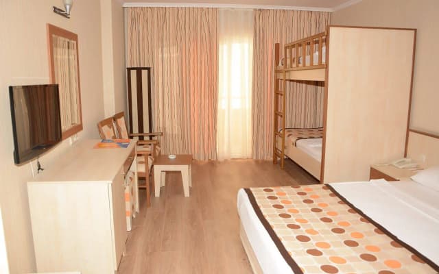 Calido Sol Hotel - photo 4