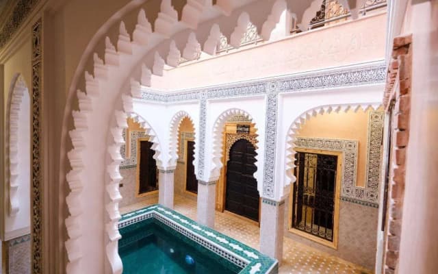 Riad Minami - photo 3