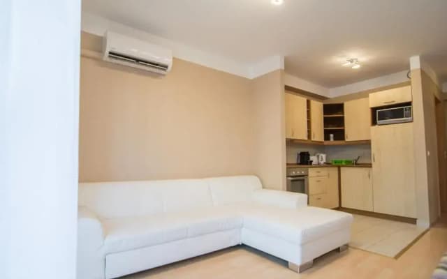 Center Ház Apartman - photo 2