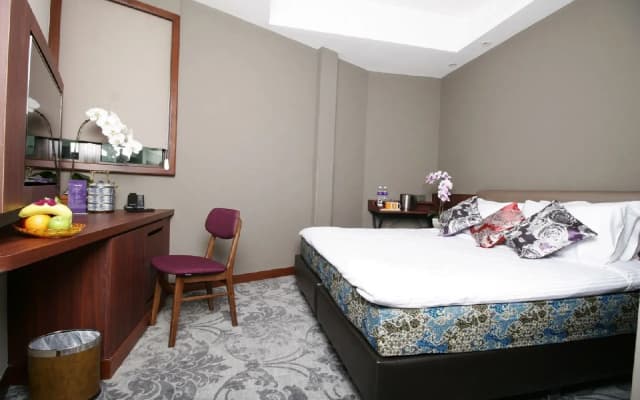 AM Hotel - photo 3
