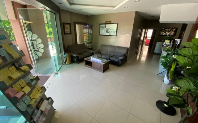 De Mawardah Hotel, Taming Sari Tower Malacca - photo 2