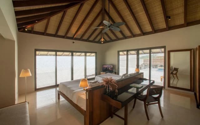 The Residence Maldives at Dhigurah Hotel - photo 2