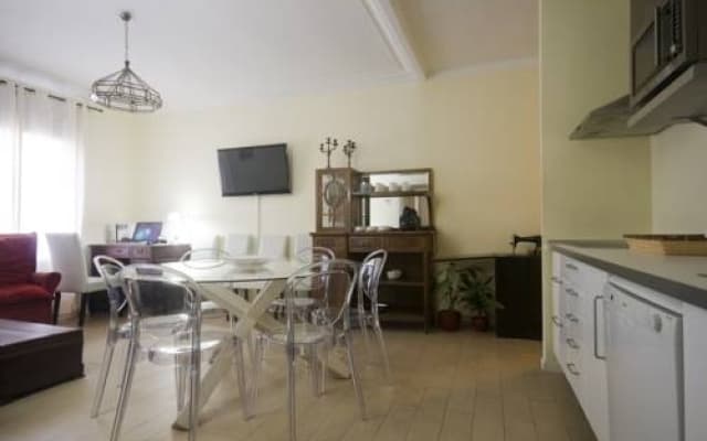 Gran Via Apartment - photo 4
