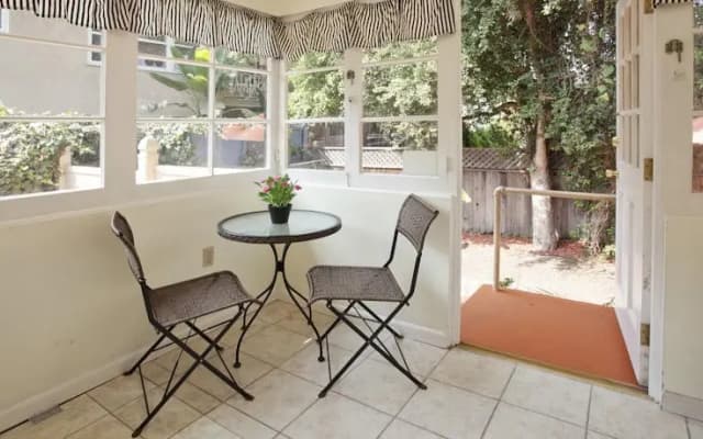 Hollywood Beachwood Retreat by LuxPads - photo 5