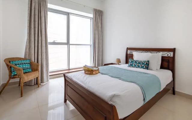 Stylish 2BR Apartment In Business Bay - photo 2
