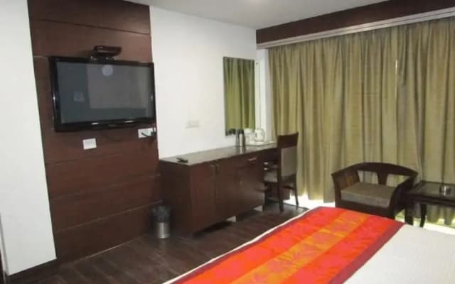 Stallions - photo 2