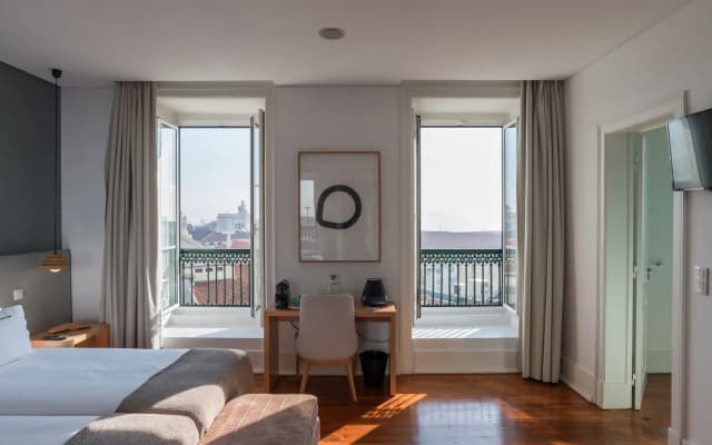 Feels Like Home Chiado Prime Suites - photo 4