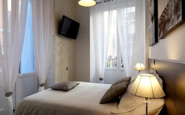 THC Latina Hostel - photo 5
