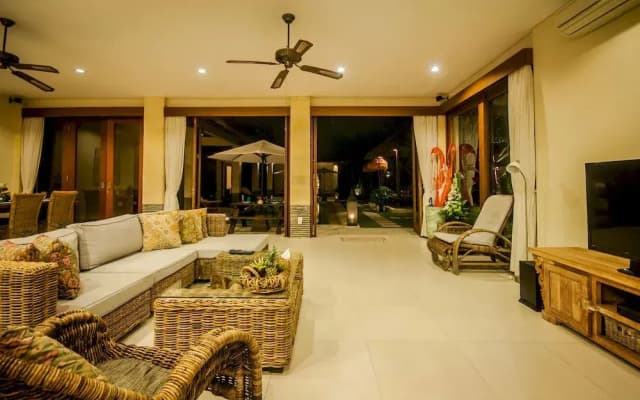 伊科巴纳巴厘岛别墅(Ikobana Bed and Breakfast Bali) - photo 5