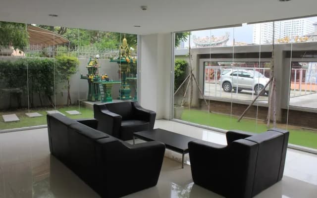 UTD Apartments Sukhumvit - photo 2