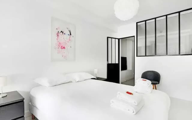 Amazing Apartment - 3br/6p - Near Convention - photo 3
