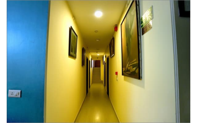 Hotel Oscar - photo 5