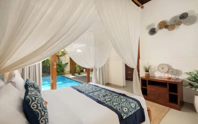 Red Lotus Villa Seminyak - photo 4