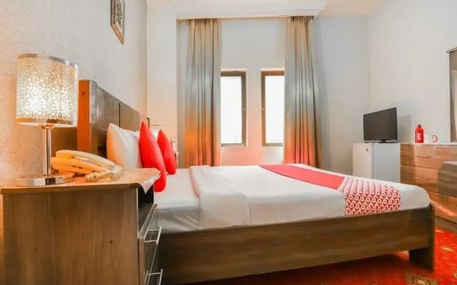 Vienna Hotel by OYO Rooms - photo 2