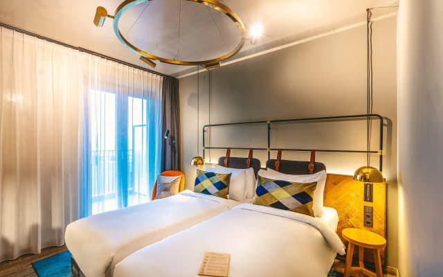 Four Elements Hotel Amsterdam - photo 3