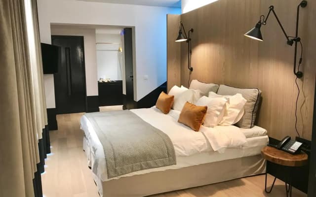 Niki Athens Hotel - photo 4