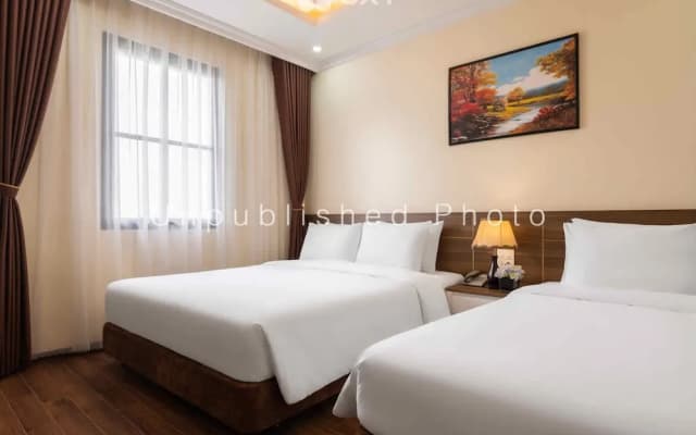 Ha Long Essence Classic Hotel - photo 2