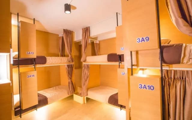 Phranakorn Hostel - Adults Only - photo 2