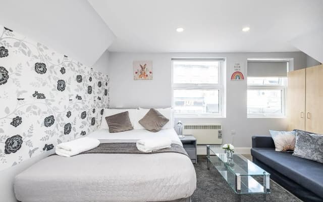 Securematics Queens Studio Apartments - photo 2