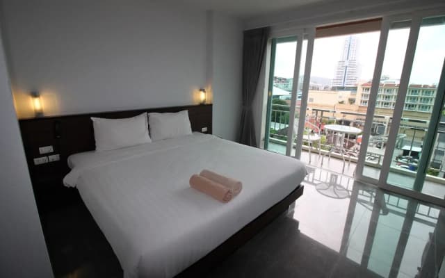 7Q Bangla Hotel - photo 4