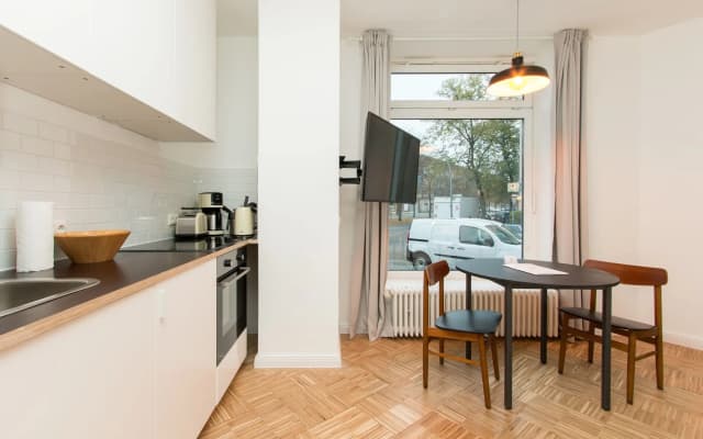 Primeflats - Apartments Aroser Allee - photo 4