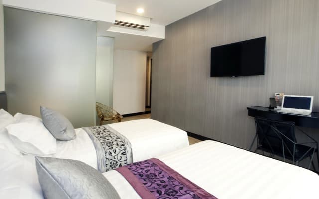 M1 Hotel North Point - photo 3