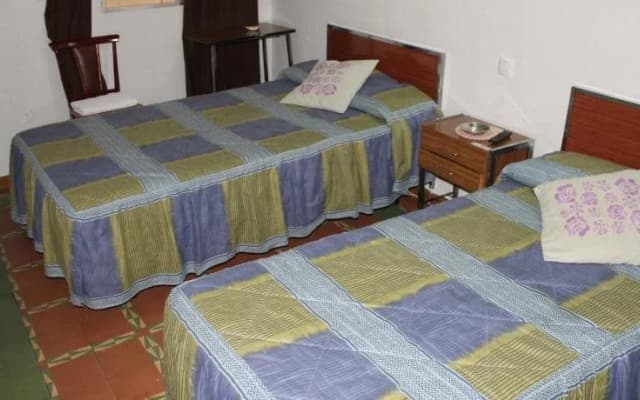 Hostal Xucar - photo 2