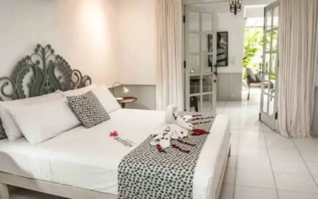 Hideaways Seminyak Villa - photo 2