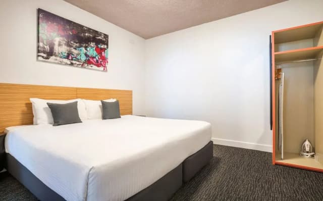 Waltzing Matilda Hotel - photo 4