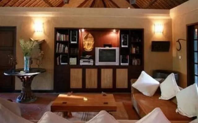 Taman Mesari Luxury Villa - photo 4