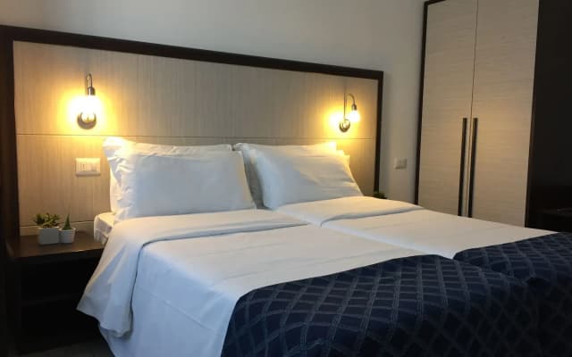 AV Hotel Milano - photo 4