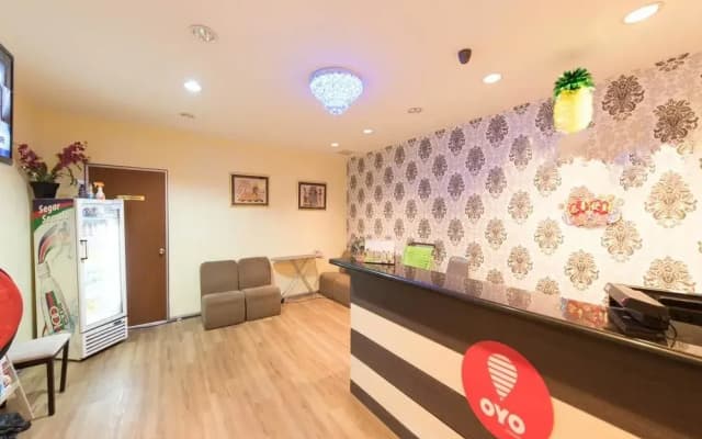 OYO 162 FB Hotel - photo 2