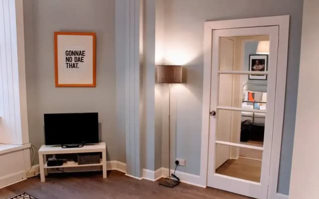 1 Bedroom Apartment In Edinburghs New Town - photo 3