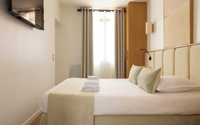 Modern Apartment 2br/6p - Val-de-grace - photo 3
