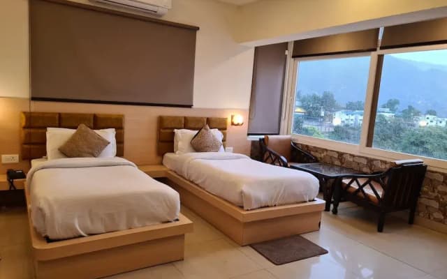 JET FOX By Aero View Hotel, Delhi Airport - photo 2
