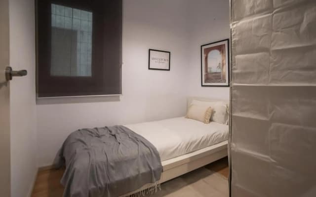 32PAR218 - Big and spacious apartment downtown - photo 2