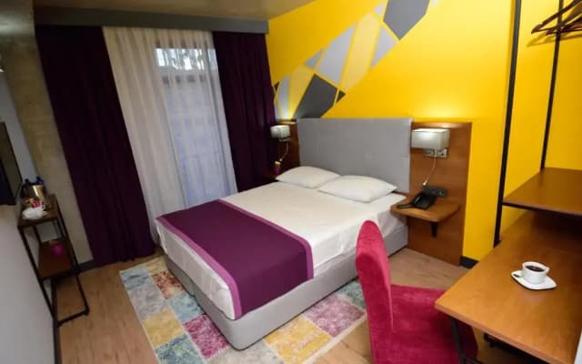 Hotel Adora - photo 5